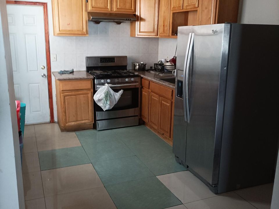 2nd image of 2517 S 3rd St