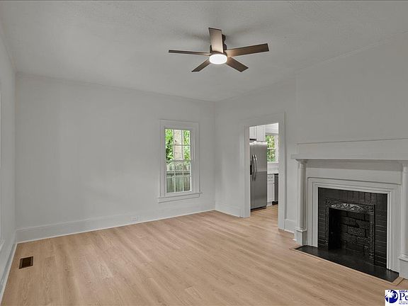 5th image of 607 Church St