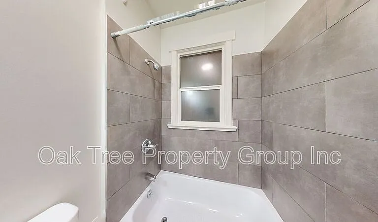 509 Sycamore St #10 — Photo 11
