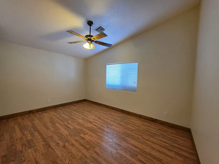 10619 E 35th Pl — Photo 10