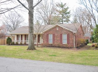 10809 Tattenham Ln, Douglass Hills, KY 40243