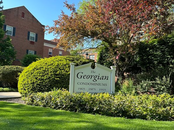 15875 Van Aken Blvd APT 201C