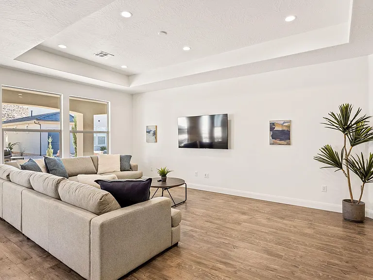 1392 Marfil Way — Photo 8