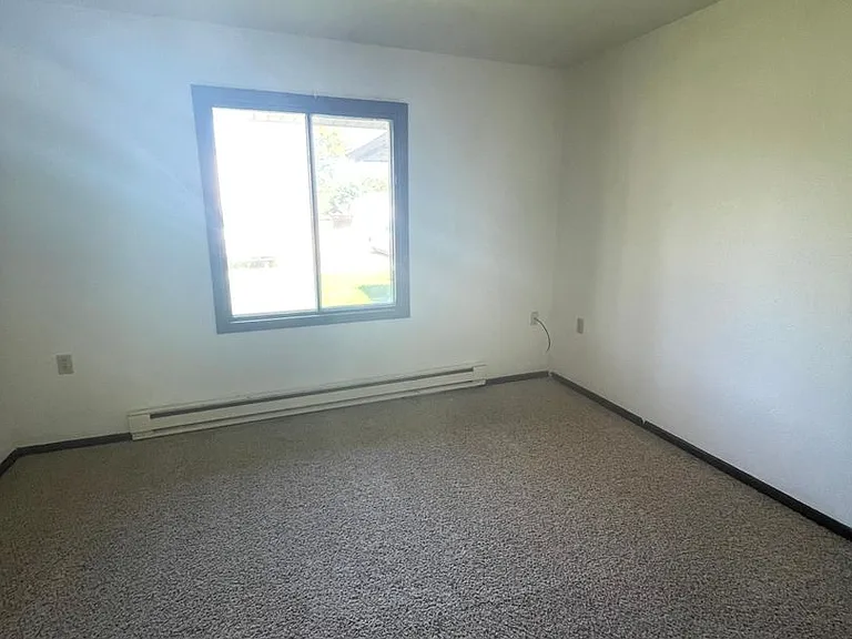 210 W Center St — Photo 7