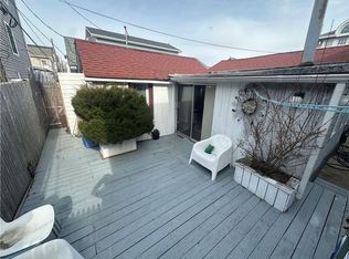 29 Oregon St, Long Beach, NY 11561