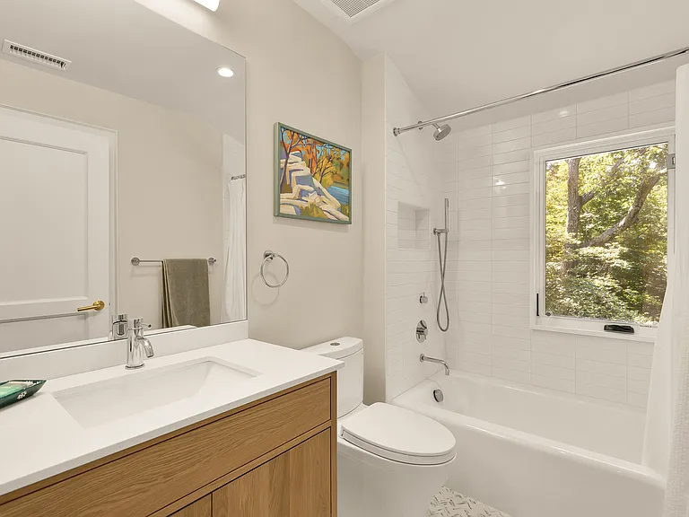 2952 Macomb St NW — Photo 68
