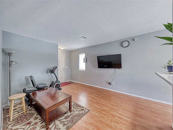 4th image of 2029 Rose Coral Ave