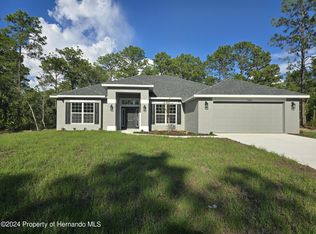 16402 Mellon Rd, Weeki Wachee, FL 34614