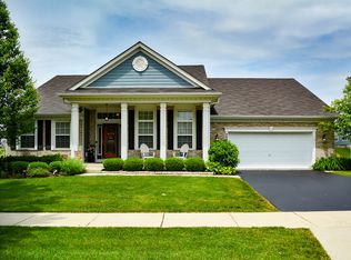 328 Copper Springs Ln, Elgin, IL 60124