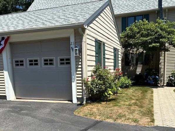 23 Hampton Towne Estates, Hampton, NH 03842