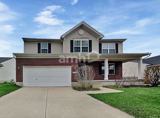 1745 Hunters Ridge Dr, Troy, OH 45373