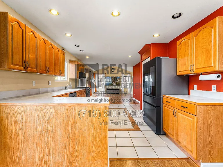 275 W Baldwyn Dr — Photo 10