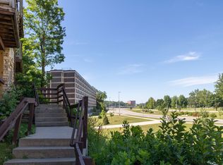 1122 N. Dubuque Street, Iowa City, IA 52245