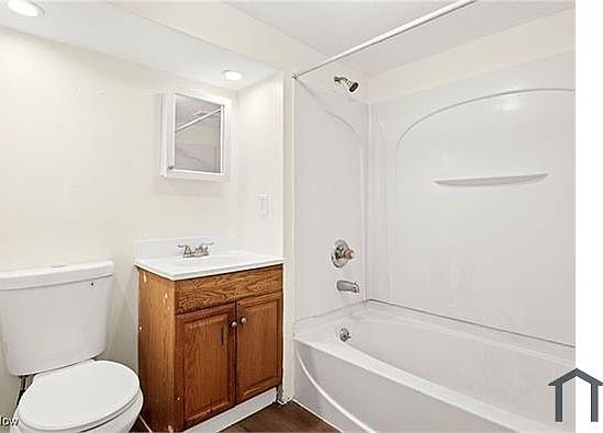 5th image of 3719 W 39th St #Up