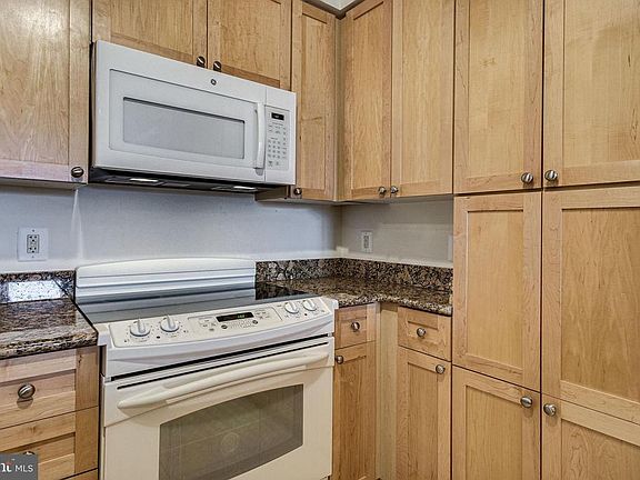 3rd image of 3101 N Hampton Dr APT 806