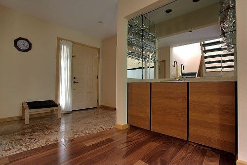 Wet bar