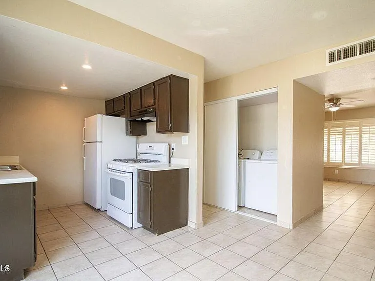 3840 N 43rd Ave #66 — Photo 3