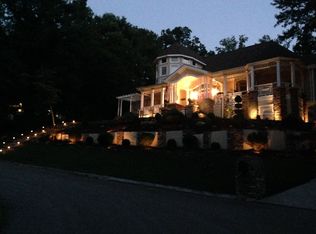 9300 Rockshire Ln, Chattanooga, TN 37421