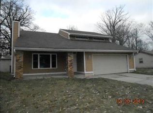 304 W Skyway Dr, Muncie, IN 47303