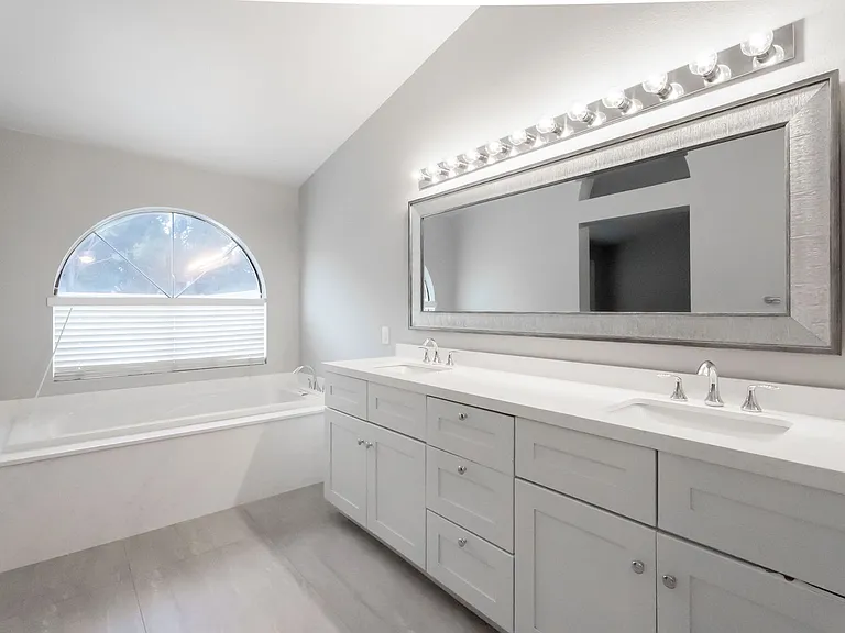 10024 Sail Landing Ct — Photo 34