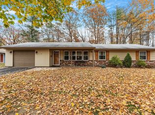 5 Robert Rd, Hudson, MA 01749