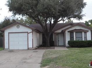 1403 Spring Willow Dr, Arlington, TX 76018