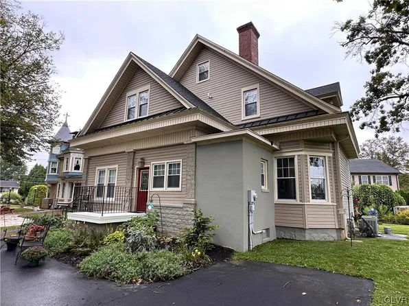 690 Tilghman St, Coopersburg, PA 18036