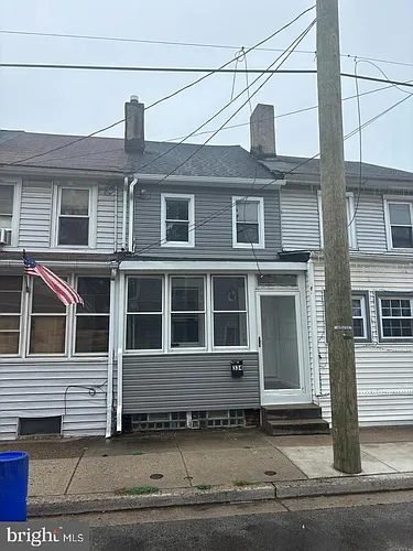 334 Middlesex St Photo 1