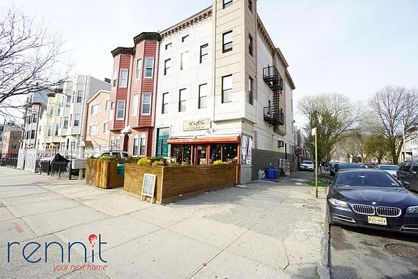 Rented by Rennit Inc. | media 46