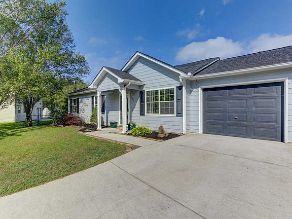 2nd image of 705 Penfield Ln
