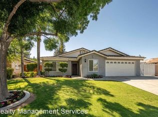10123 Iroquois Ln, Bakersfield, CA