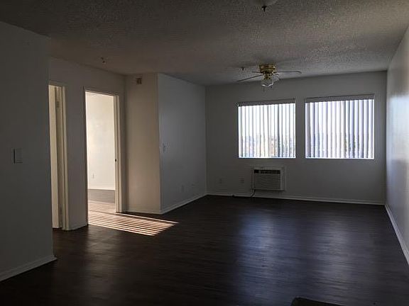 3rd image of 10800 S Main St APT 306