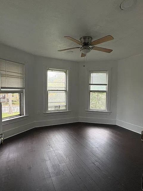2 bed, 1200 sqft, $1,800 — Photo 2