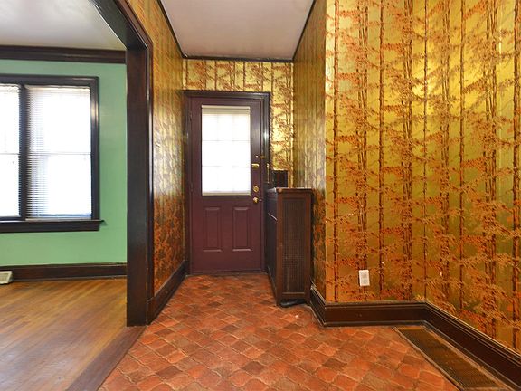 4th image of 3449 Klocke St