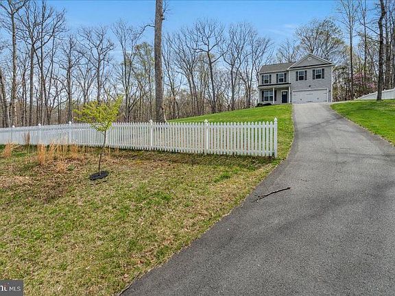 2nd image of 43 Twin Oaks Dr