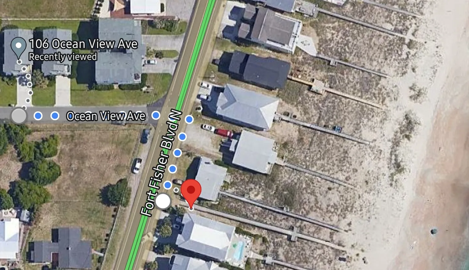 Kure Beach! Three bedroom with peek-a-boo ocean views! — Photo 2
