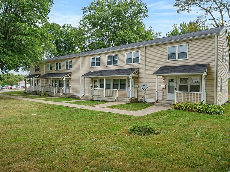 62 Midland Heights Cir #C — Photo 25