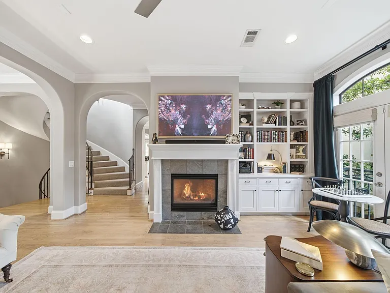 1707 Welch St — Photo 13