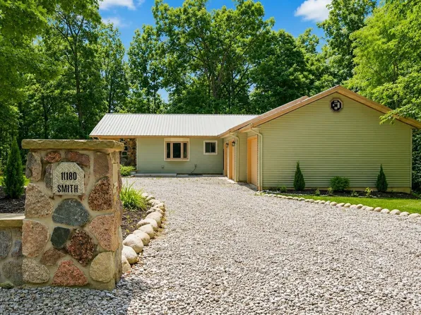 1080 N Shore Dr, Rome City, IN 46784