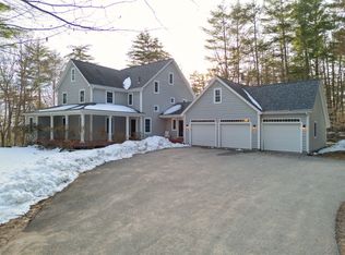 48 Farm Rd, Moultonboro, NH 03254