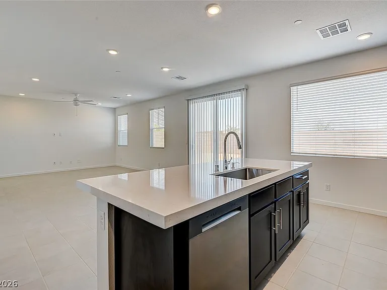 324 Lupton Ave — Photo 31