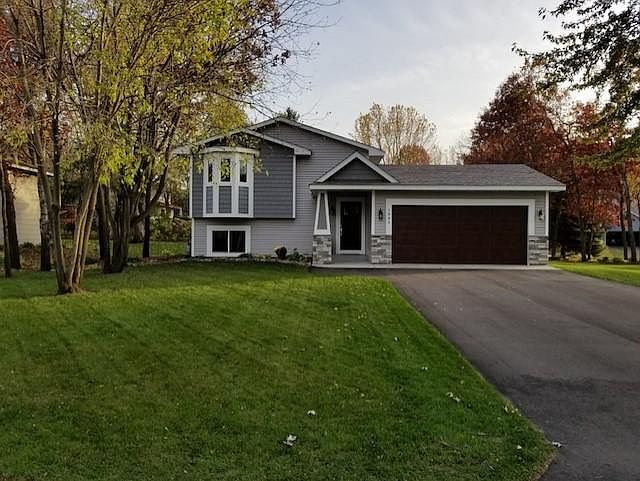 1st image of 1880 124th Ln NE