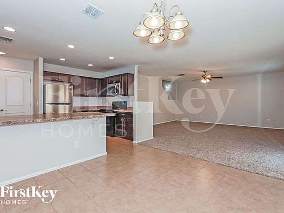 4th image of 6100 E Paradise Ln