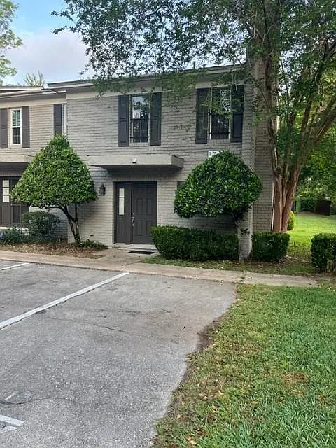 1625 Centerville Rd #17