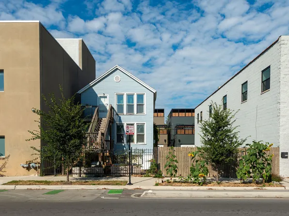 2050 W Grand Ave, Chicago, IL 60612