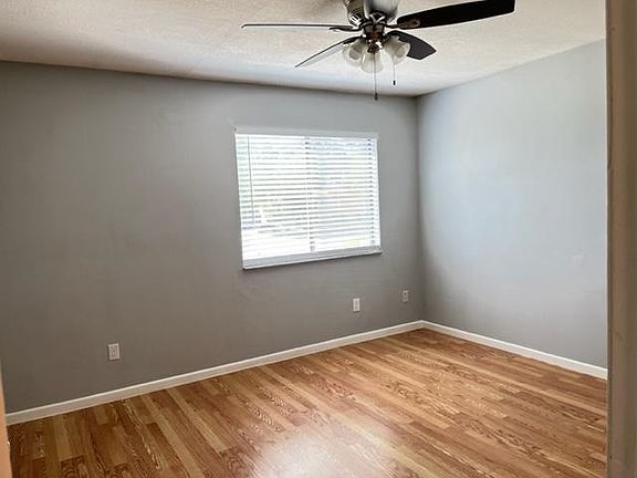 5th image of 12104 Pepperdine Pl