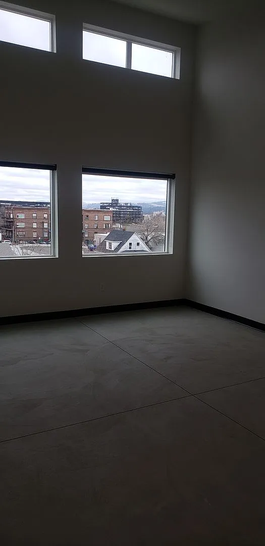 Wall Street Apartments — Photo 3