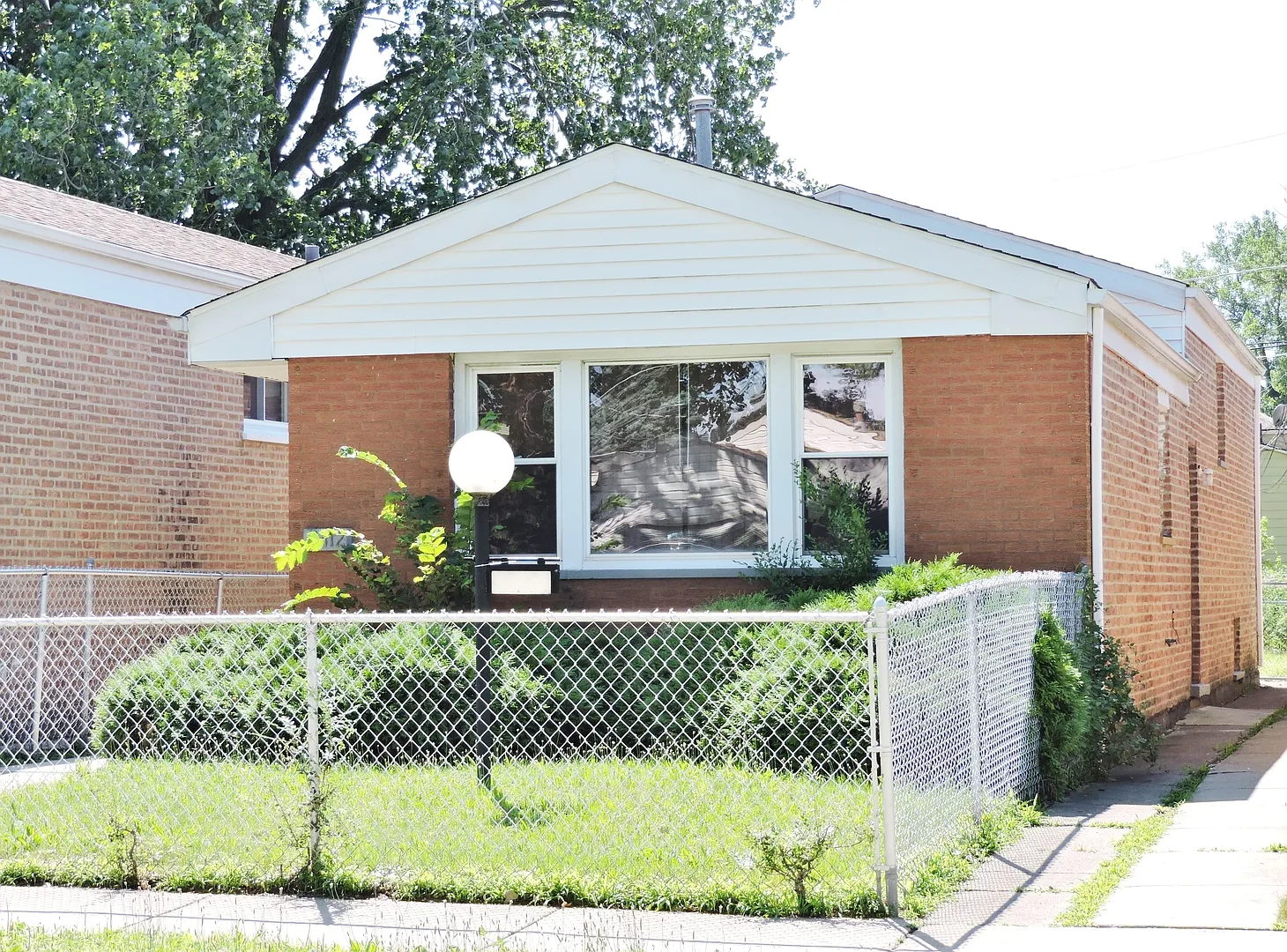 11412 S Racine Ave photo 1