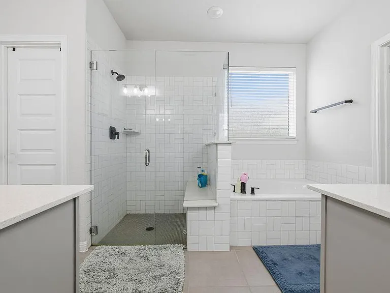 17616 Chino Ln — Photo 25