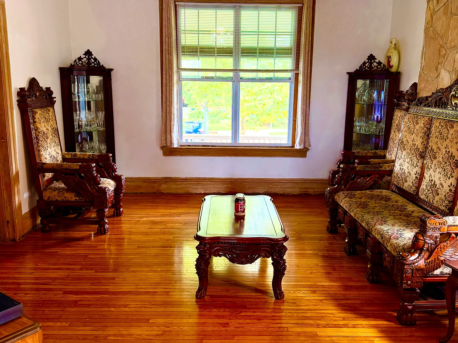 5 bed, 2.5 bath, 3478 sqft, $4,000 — Photo 4